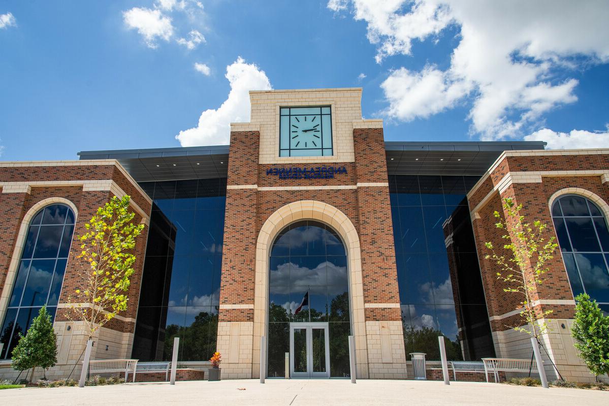 Andrea-Mennen Welcome Center Building 